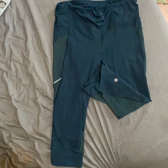 Lululemon cropped leggings - Picture 1 of 2